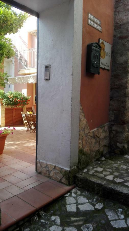 Santa Lucia B&B กาเอตา ภายนอก รูปภาพ