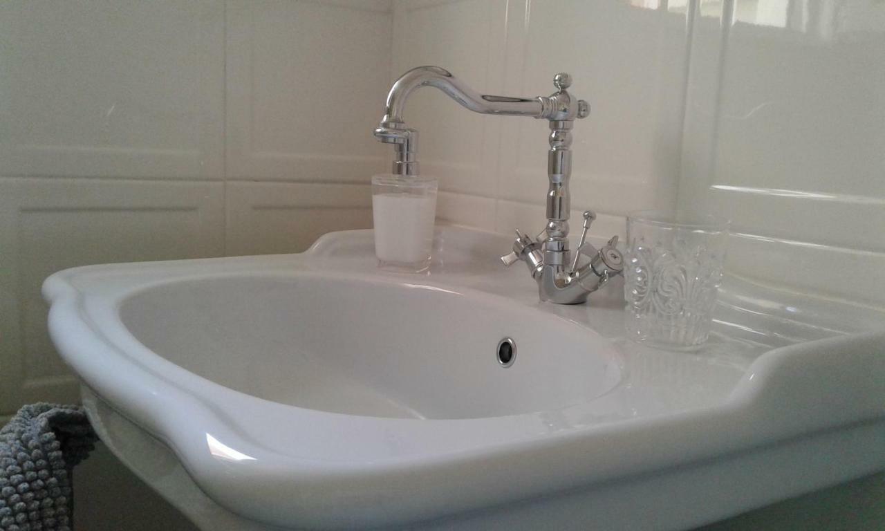 Santa Lucia B&B กาเอตา ภายนอก รูปภาพ
