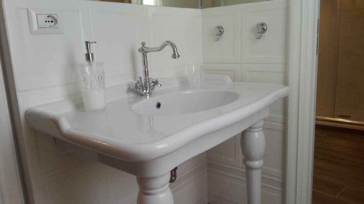 Santa Lucia B&B กาเอตา ภายนอก รูปภาพ